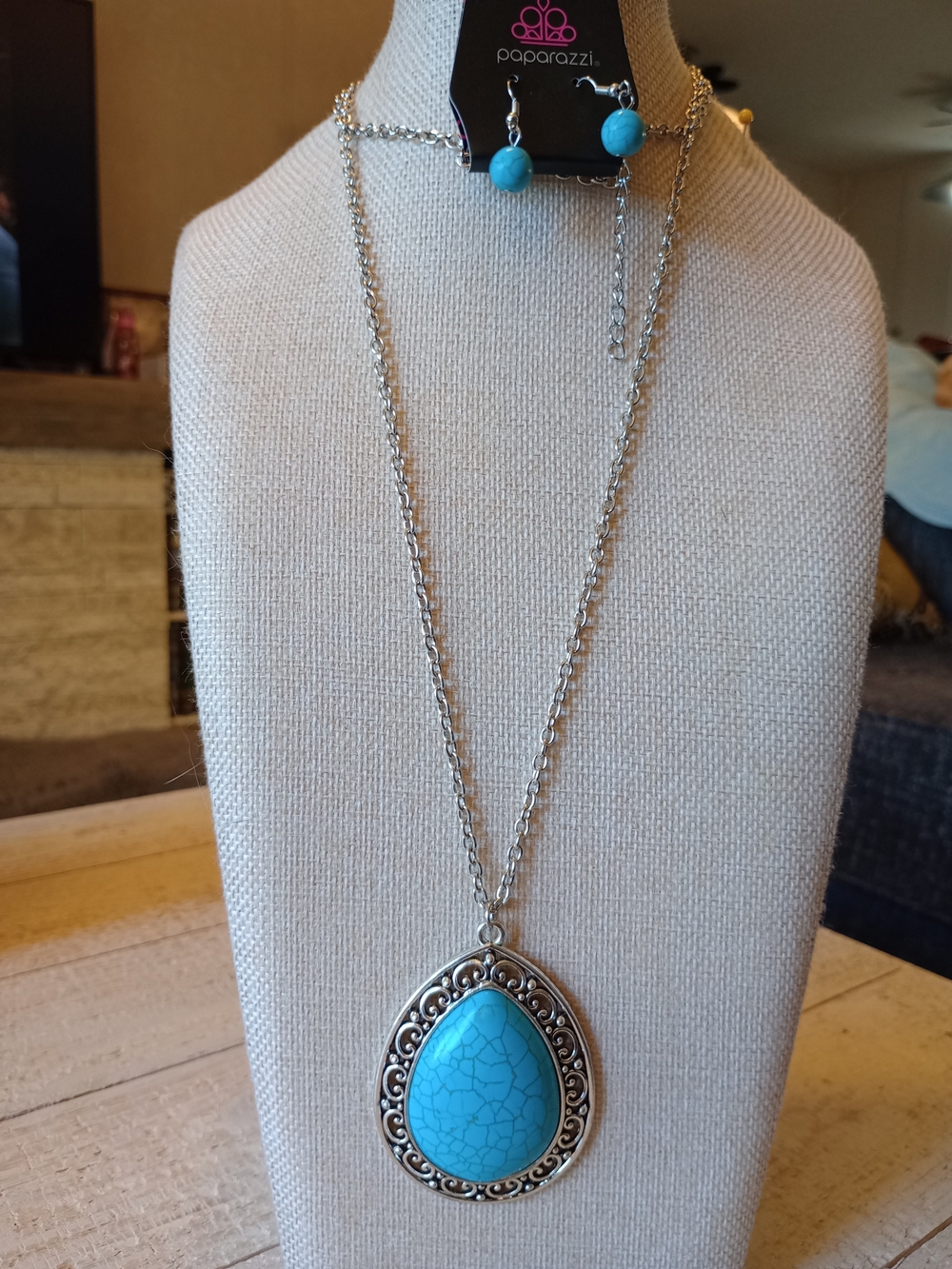 paparazzi Silver-Tone Turquoise Teardrop Pendant Necklace with Matching Earrings